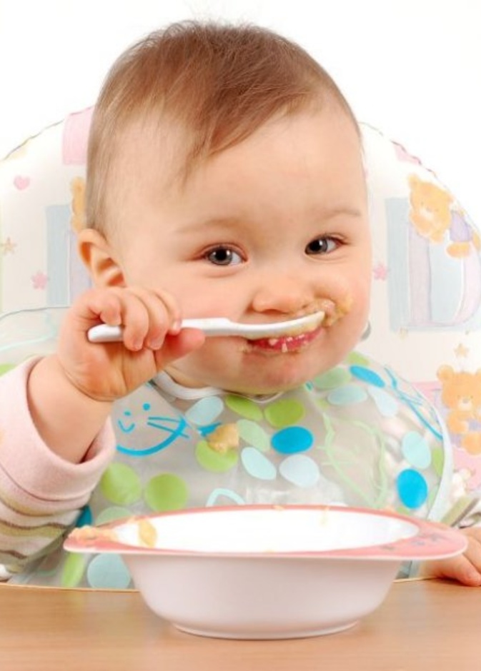 عدم إضافة الملح والمحليات لغذاء الطفل في الشهر الثامن