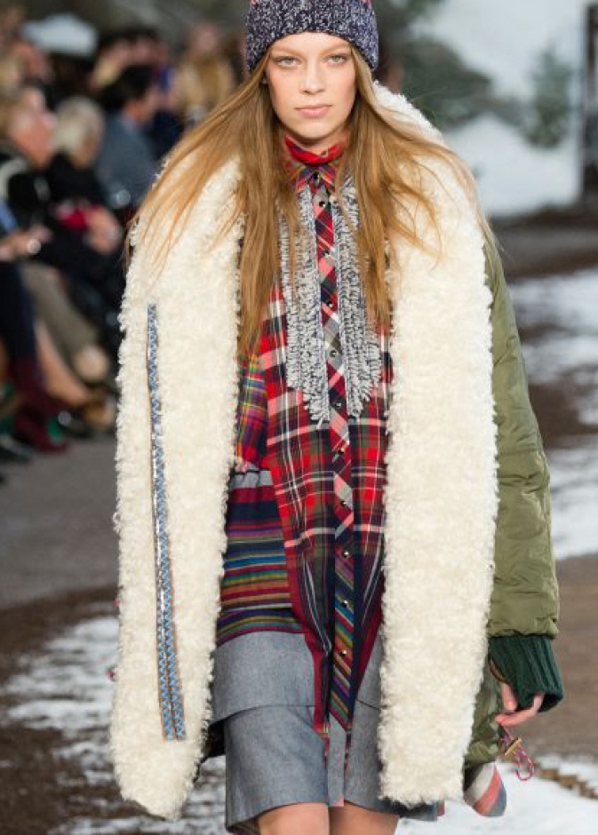 يستوحي من الفن والموسيقى ووسائل الترفيه Tommy Hilfiger 