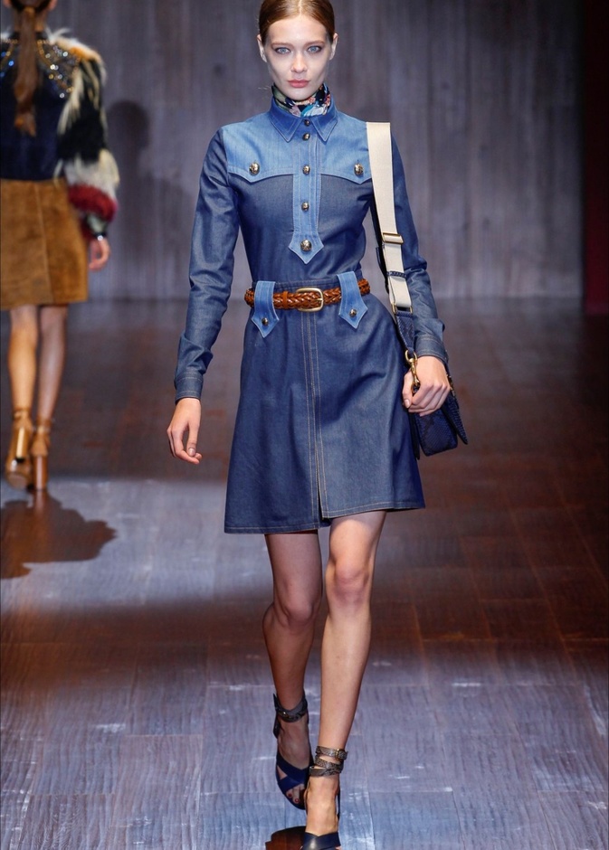 Gucci تمرد السبعينيات بألوان نارية!