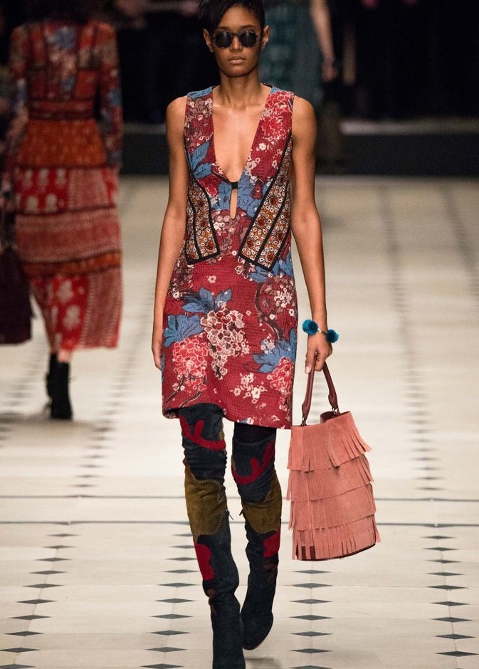 حرفة عالية وألوان رائعة لدى Burberry Prorsum