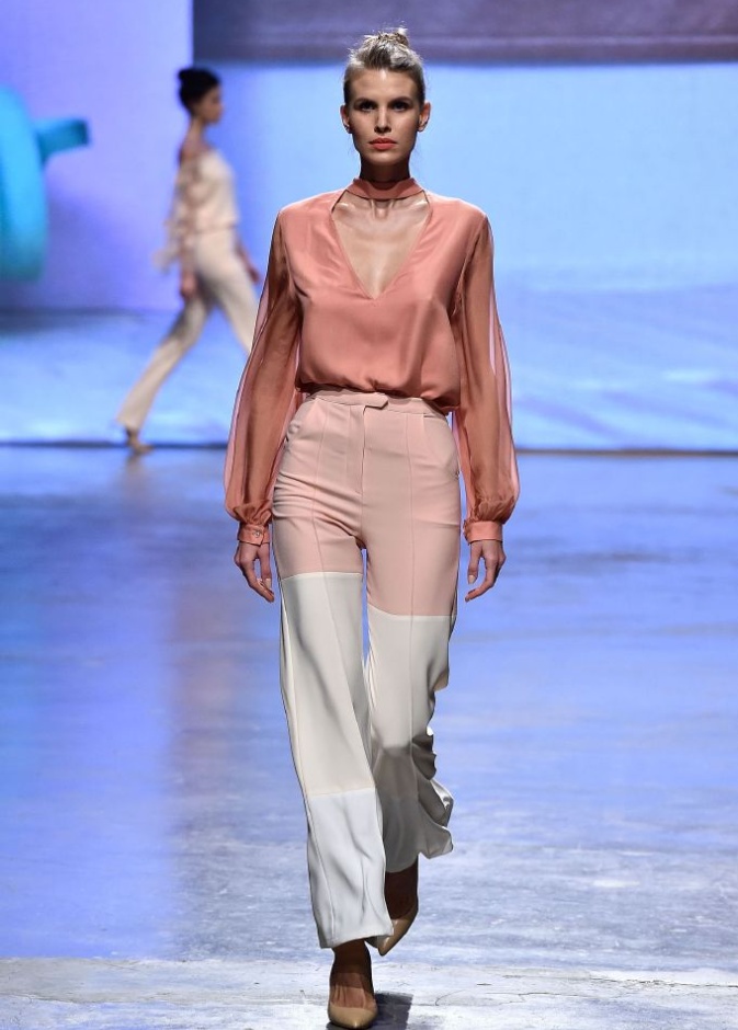 عرض ازياء MADIYAH AL SHARQI لربيع و صيف 2016