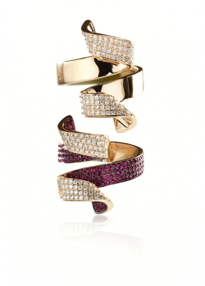 مصممة المجوهرات ندى غزال لـ"هي": أسعى دائماً إلى الكمال وطموحي العالمية