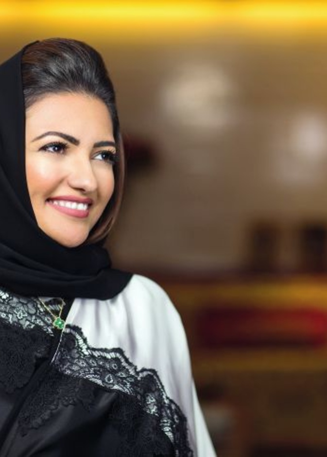 لقاء خاص مع مصممة العباءات السعودية سماح خاشقجي 