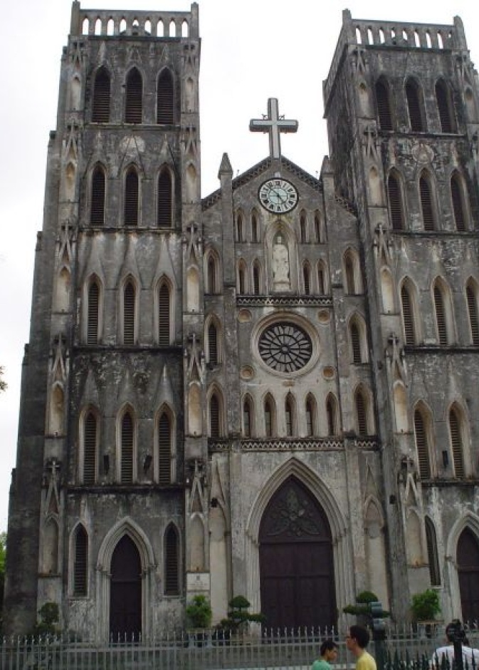 Hanoi .. مدينة الأساطير وناطحات السحاب