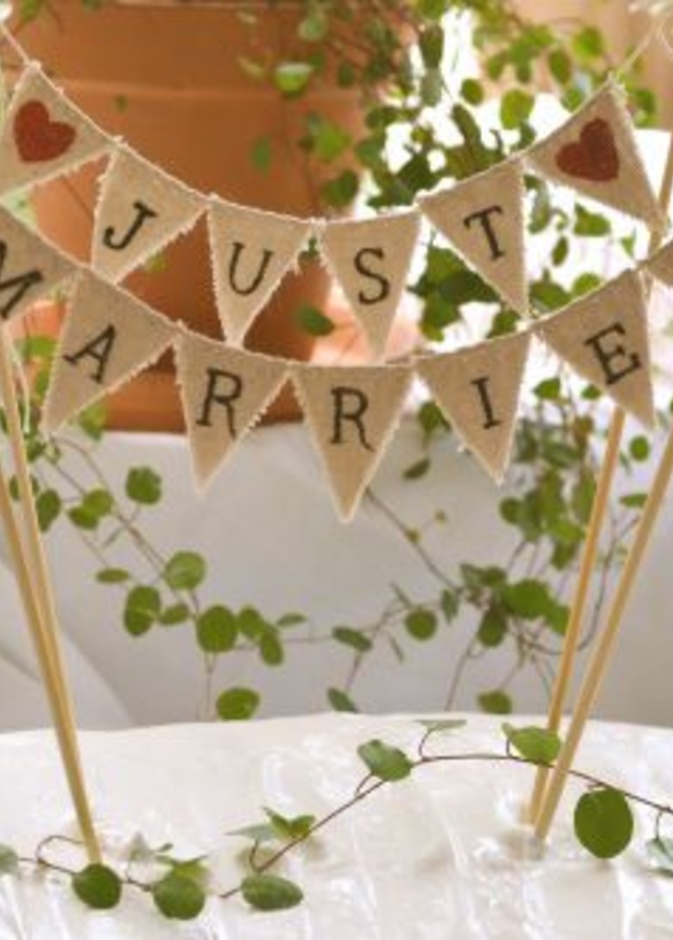 Just Married شعار يوم الزفاف بأفكار مبتكرة 