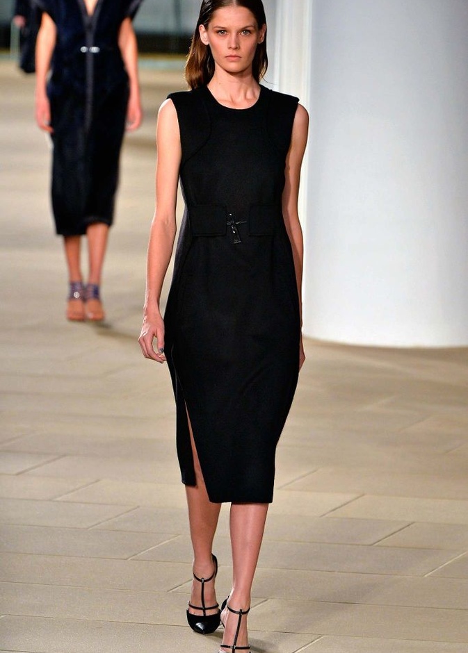 Prabal Gurung ...يجمع بين الدفء والأنوثة