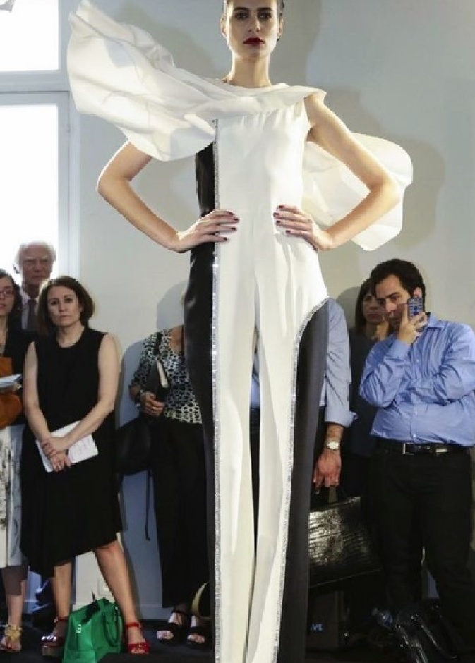 Stephane Rolland بين التكرار والمبالغة