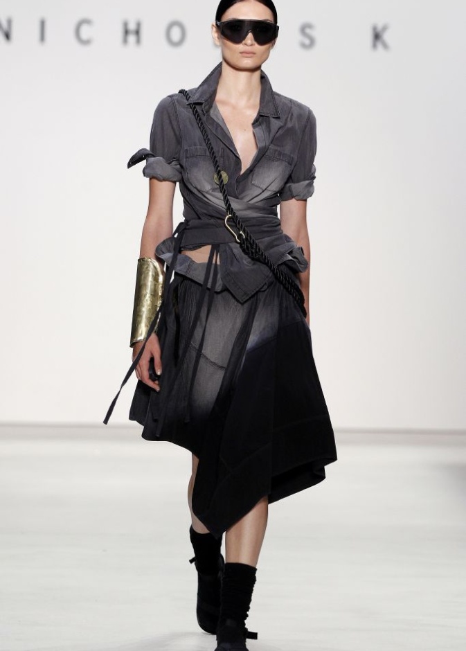 Nicholas K يعود بنا الى الطابع القبلي 