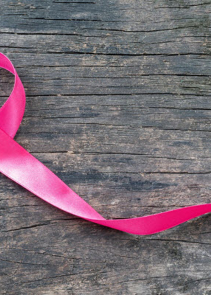 الشريط الوردي رمز التوعية بمرض سرطان الثدي