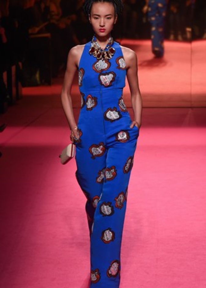 تصاميم استعراضية من Schiaparelli