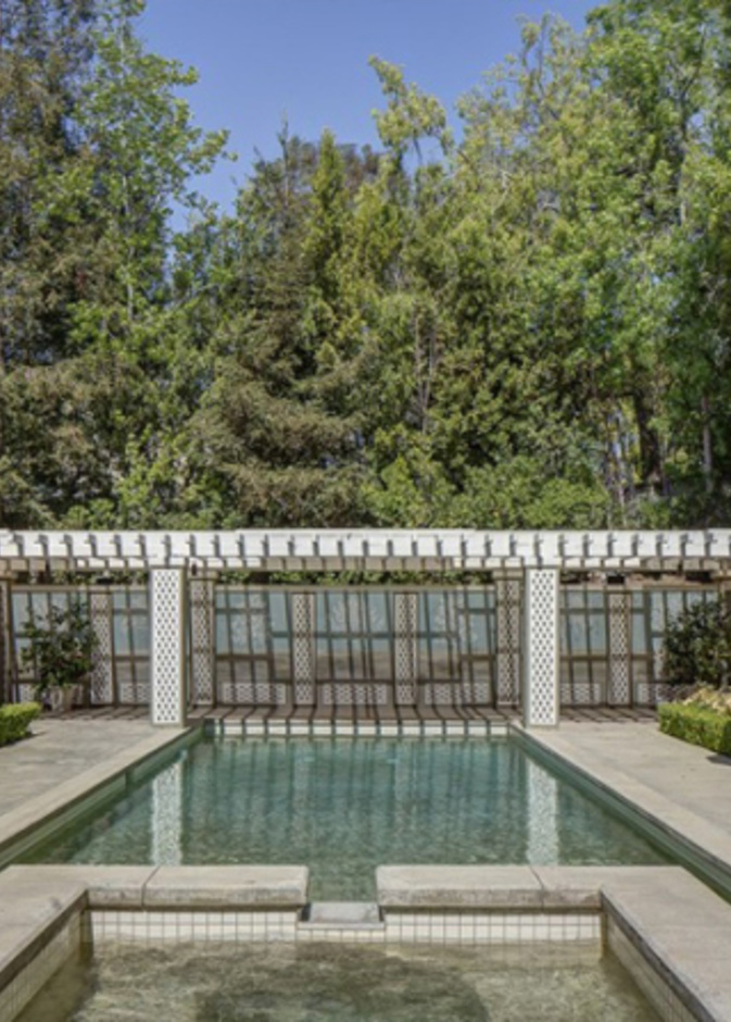 مدير أعمال جاستن بيبر يشتري منزلا بـ13 مليون دولار 