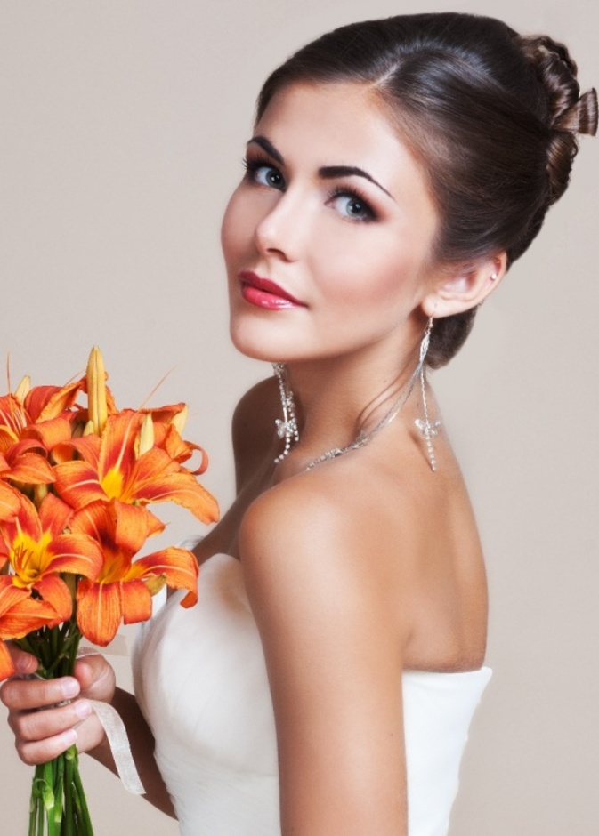 فليتوهج زفافك جمالاً باللون البرتقالي