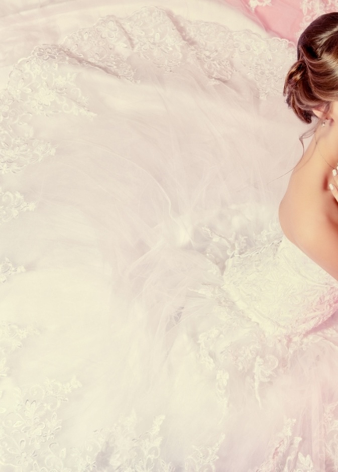 للعروس الأجمل... أرقى المجوهرات البنفسجية في العيد