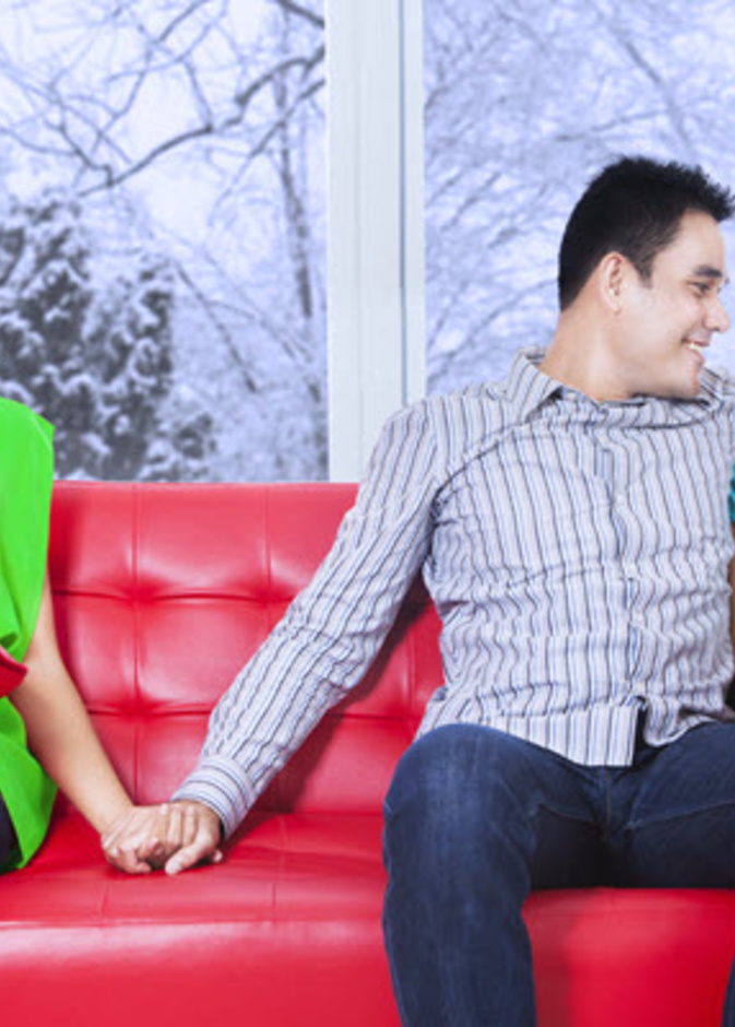 إكتشاف خيانة الرجل من خلال البنصر!