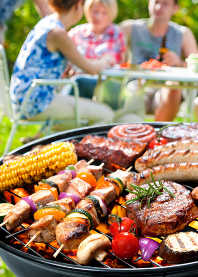 أدوات الشواء بالفحم