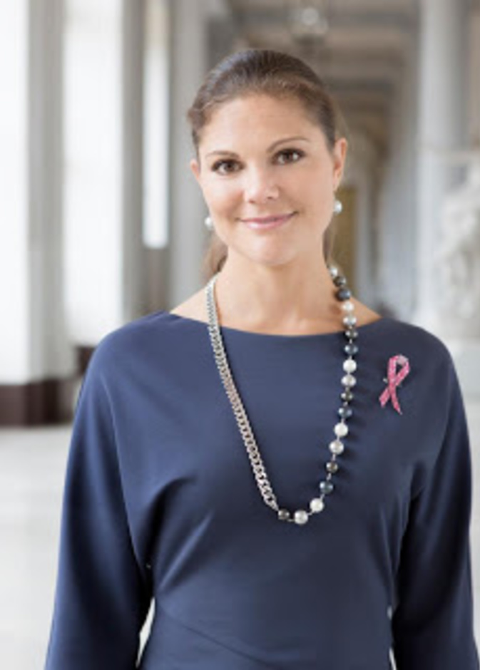 الأميرة فيكتوريا ترعى حملة Pink Ribbon