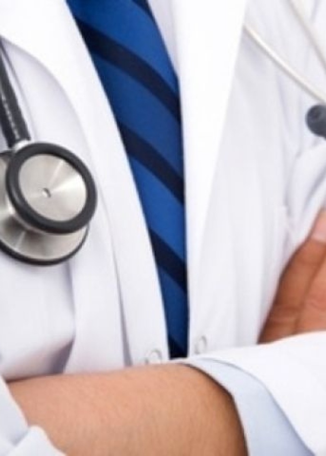 إحالة طبيب سعودي للتحقيق.. والسبب؟