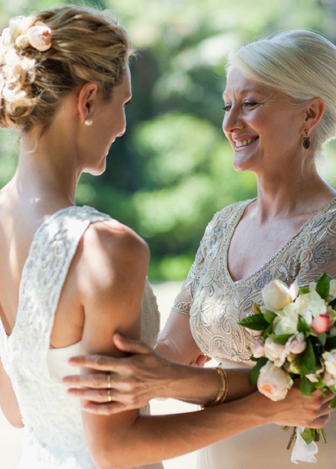  لمسة حنان من الأم