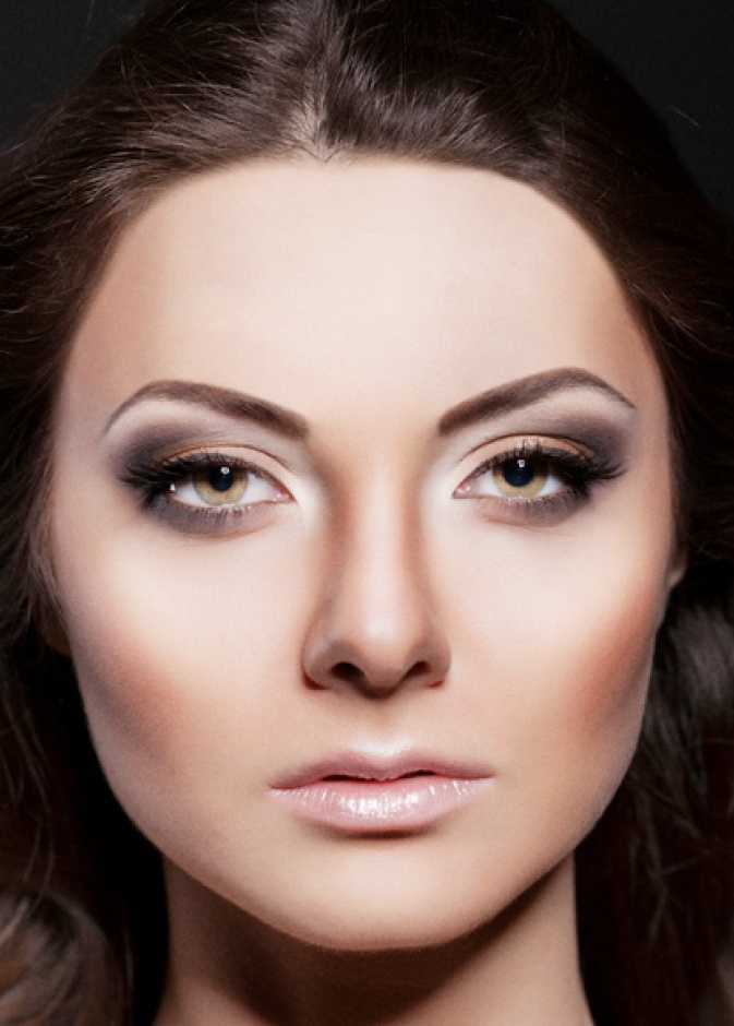 زيّني جمالك بألوان المعدن أيتها العروس