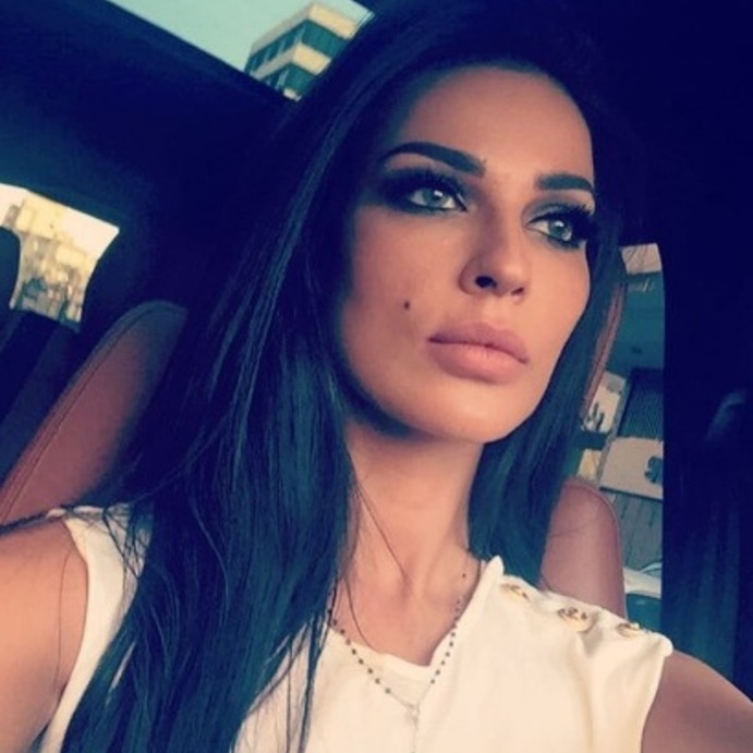 نادين نجيم مكياج