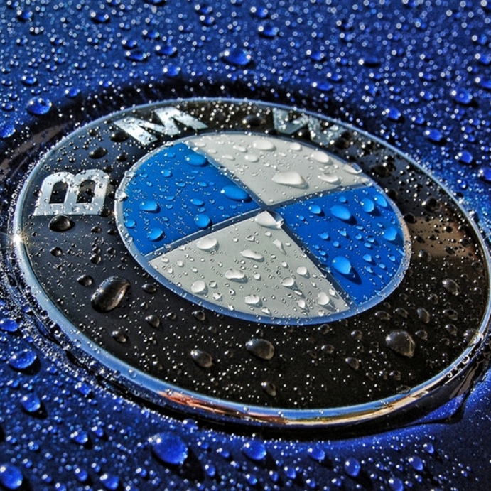 شعار بي ام دبليو