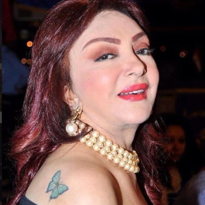نبيلة عبيد والامومة