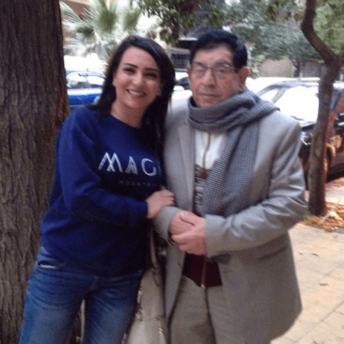 أمل عرفة ووالدها