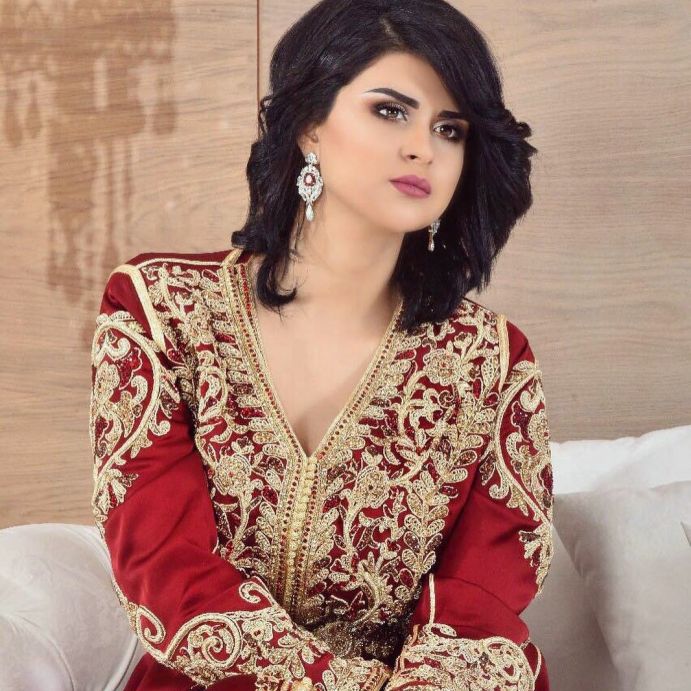 سلمى رشيد تحتفل بعيد ميلادها