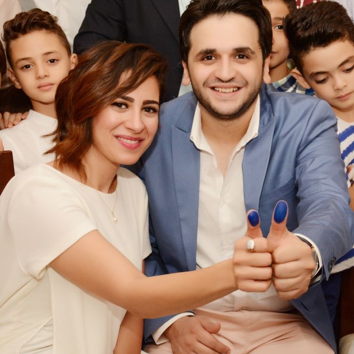 مصطفى خاطر وزوجته