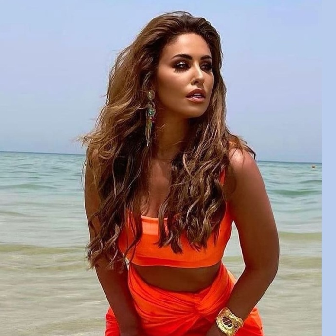  استجمام النجمات على البحر 