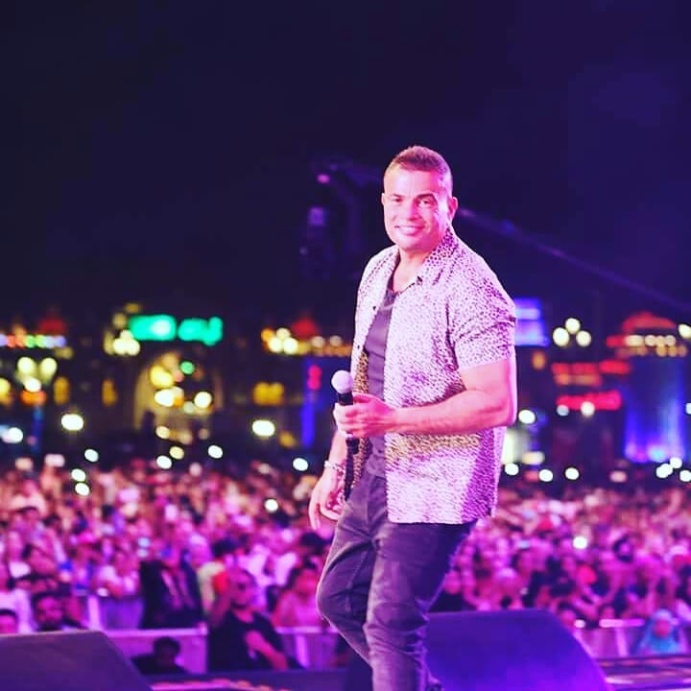 عمرو دياب في القرية العالمية