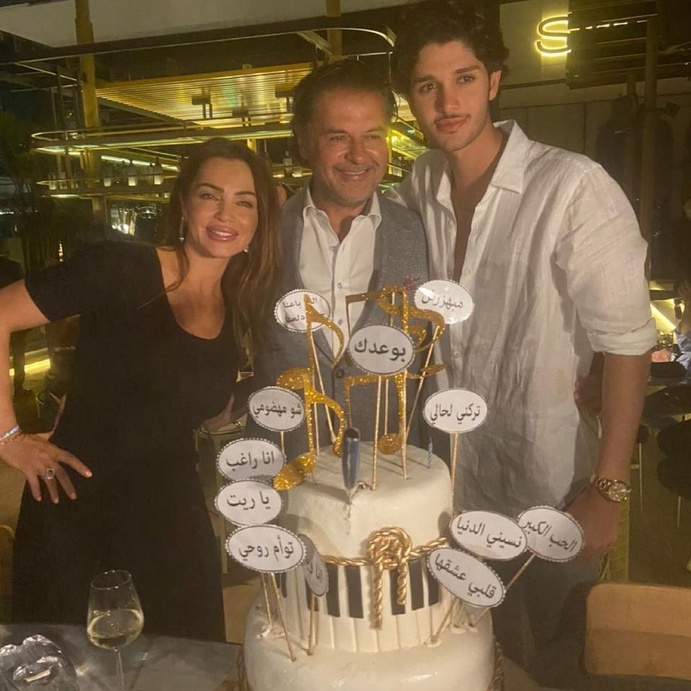 راغب علامة وزوجته وابنه