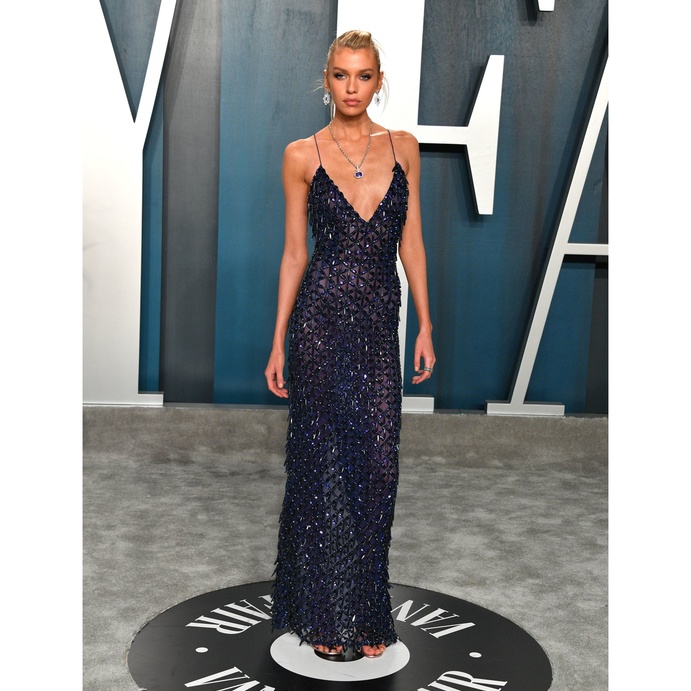 ابرز اطلالات ستيلا ماكسويل بمناسبة عيد ميلادها