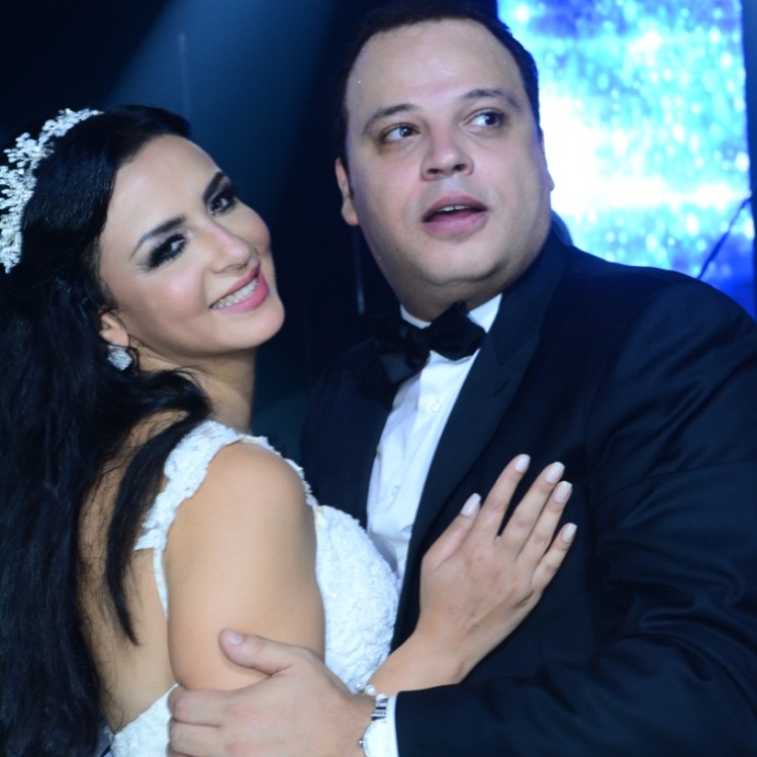 تامر عبدالمنعم وزوجته 