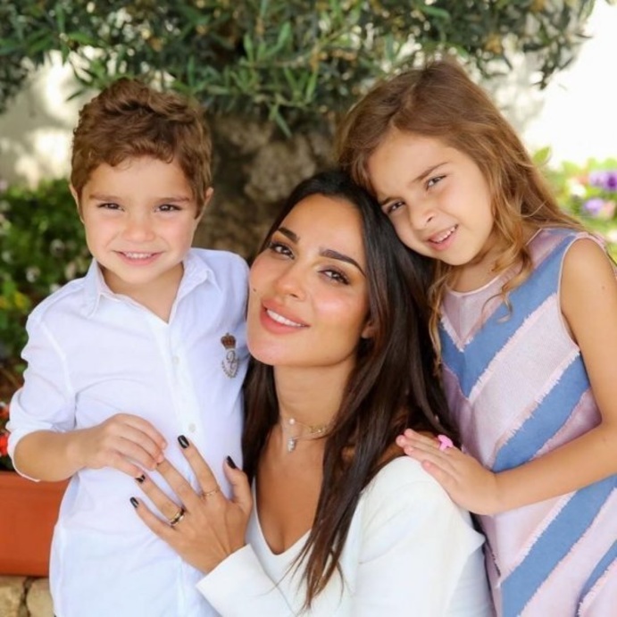 شاهدوا اجمل صور نجمات مسلسلات رمضان 2021 مع أبنائهن