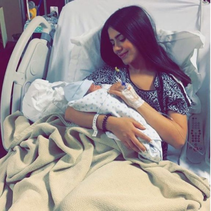 ديمة الاسد وابنها 2017