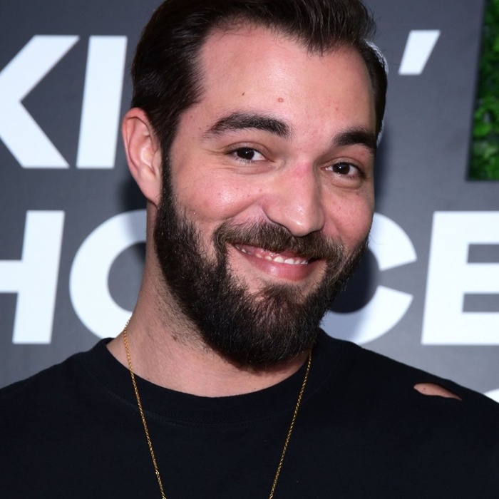 باسل الزارو