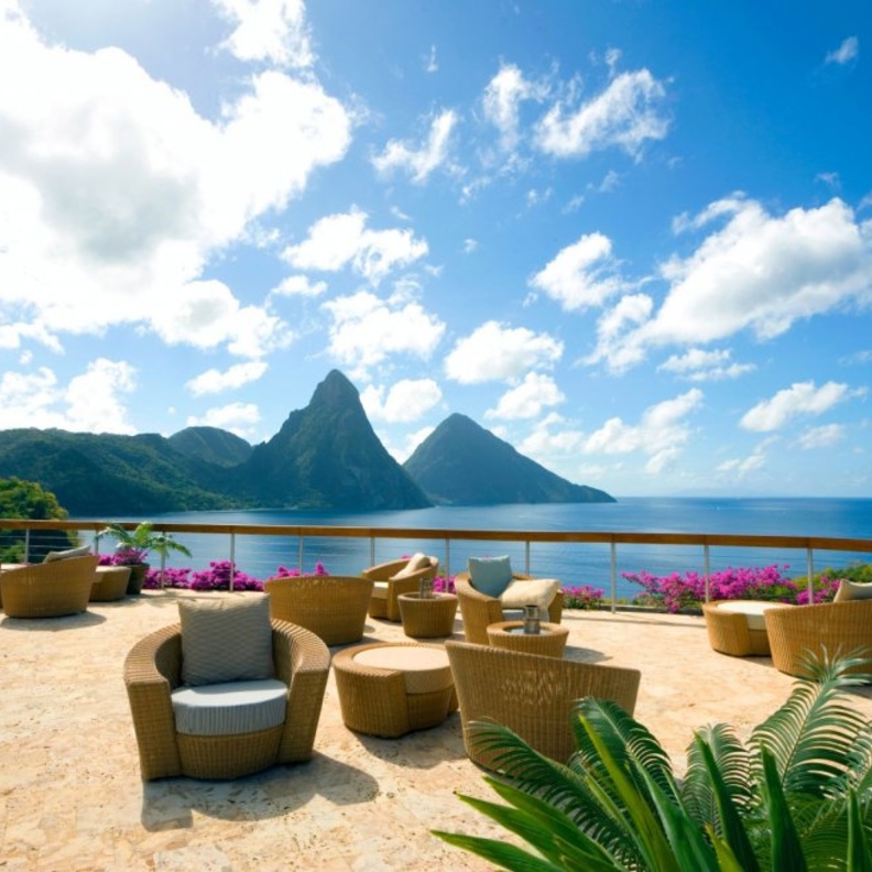 منتجع Jade Mountain