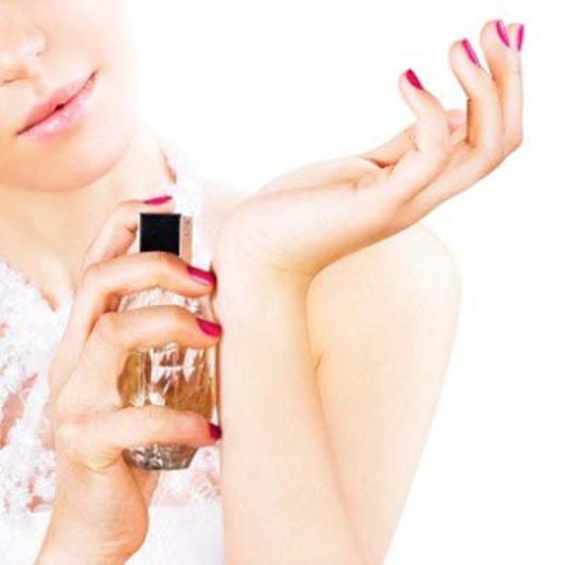اختاري أفضل عطر نسائي جذاب للمناسبات
