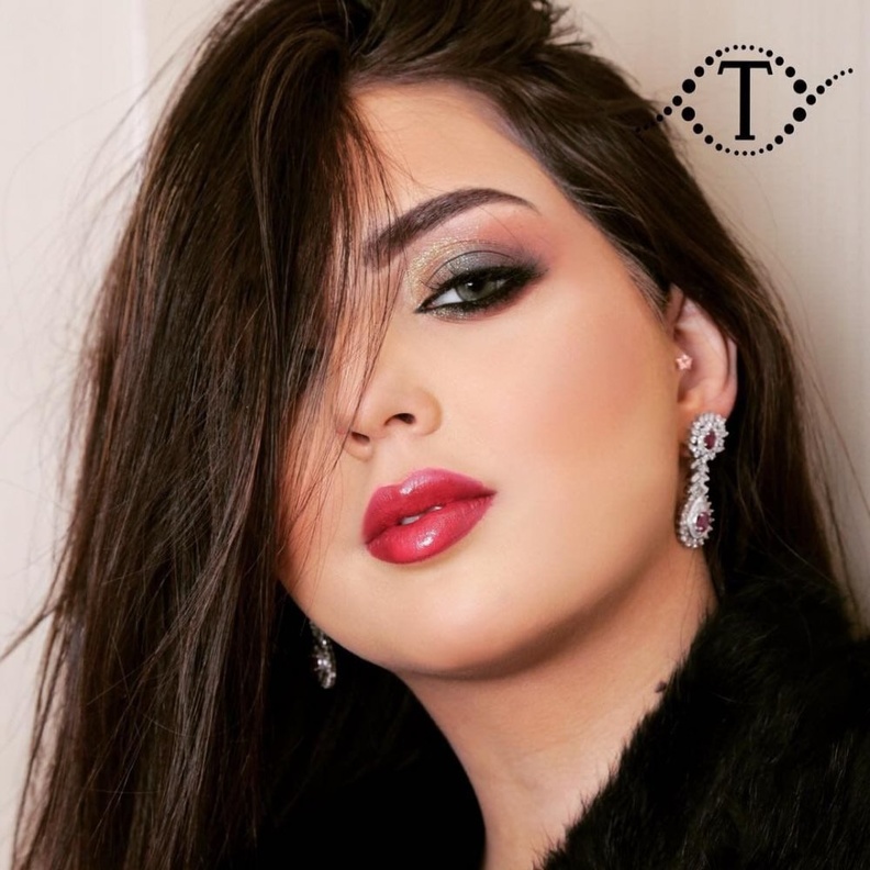 مكياج ناعم للصيف من تغريد