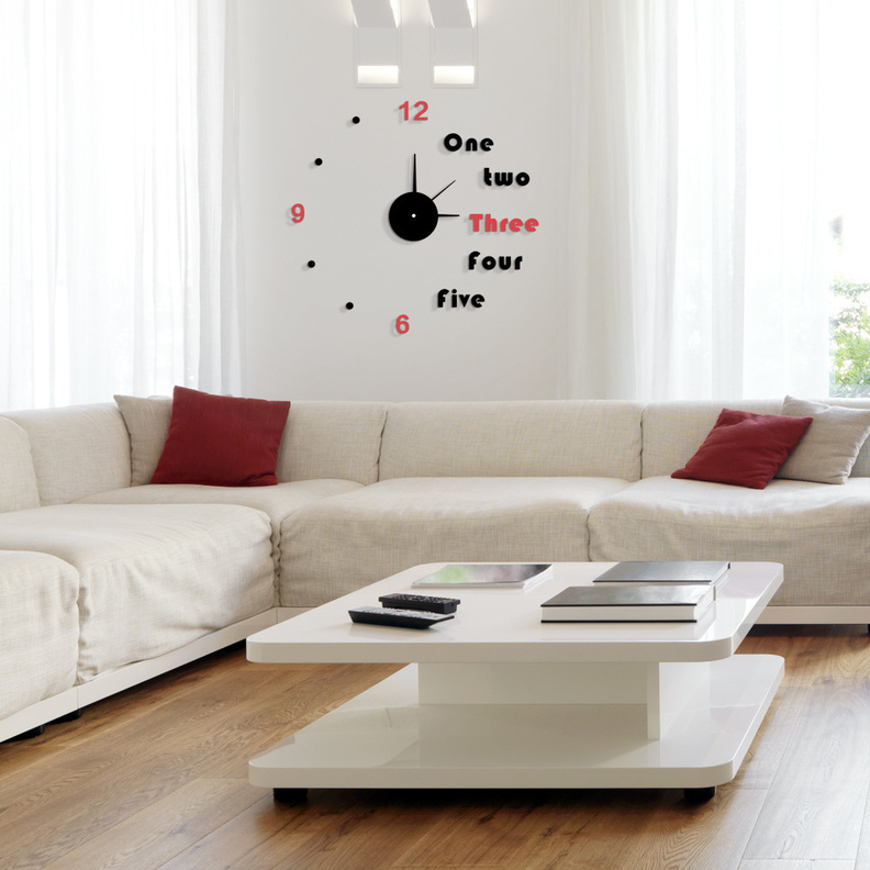 تصميم أنيق لساعات حائط تناسب غرف الجلوس