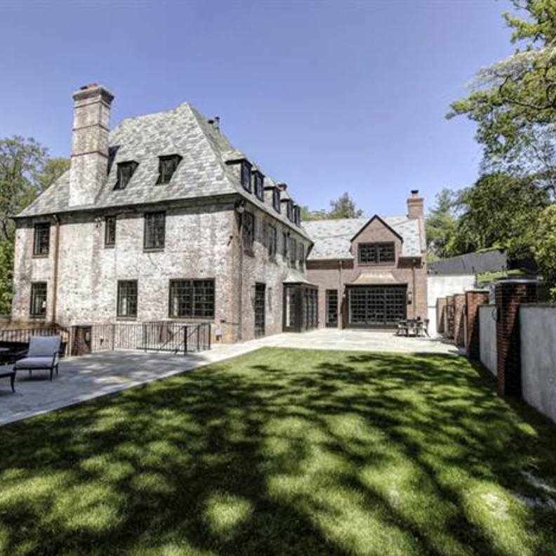 عائلة أوباما ستمكث في واشنطن لأكثر من سنتين