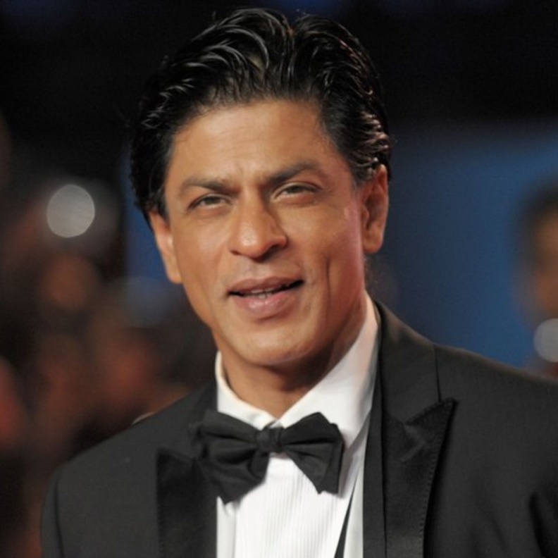 شاروخان ينفي علاقته بالشركة المنتجة لكريم الحلاقة