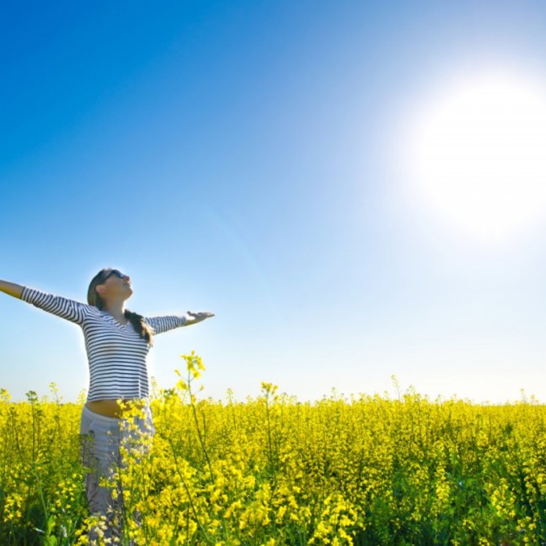 فوائد اشعة الشمس و اضرارها في فصل الصيف