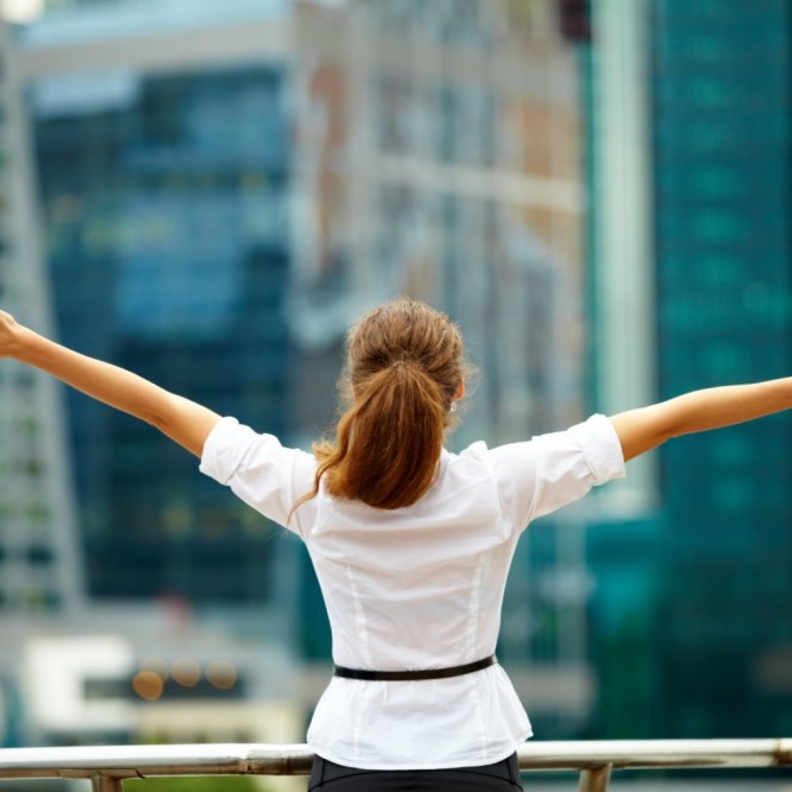 طرق اعادة الثقة بالنفس للمرأة بعد الطلاق 