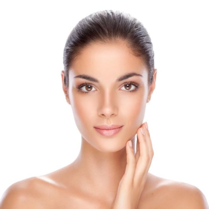 جربي ماسك الدقيق على بشرتك الحساسة