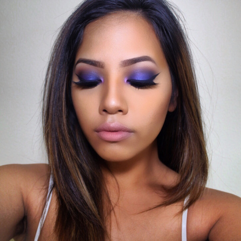 ضيفي الآيلاينر الأسود لإطلالة ناضجة أكثر