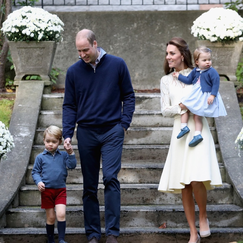 عائلة كامبردج في مهمة رسمية نيابة عن الملكة
