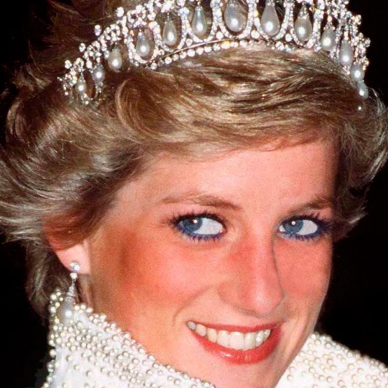 مجوهرات الأميرة ديانا بالزمرد