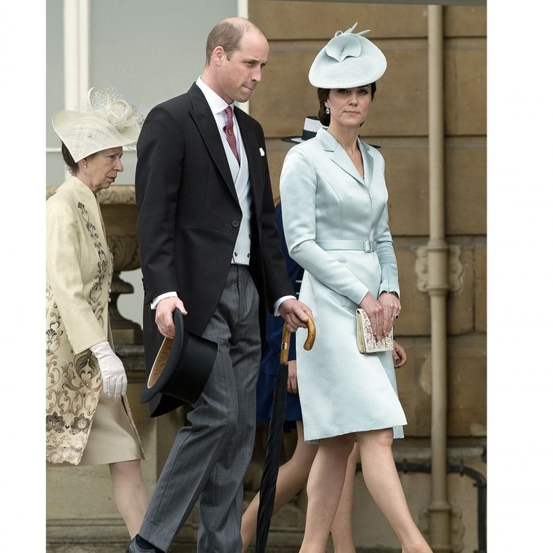 كيت ميدلتون kate Middletonبرفقة العائلة الملكية